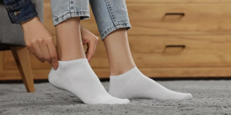 You are currently viewing Grip Socks for Home: Comfort and Safety