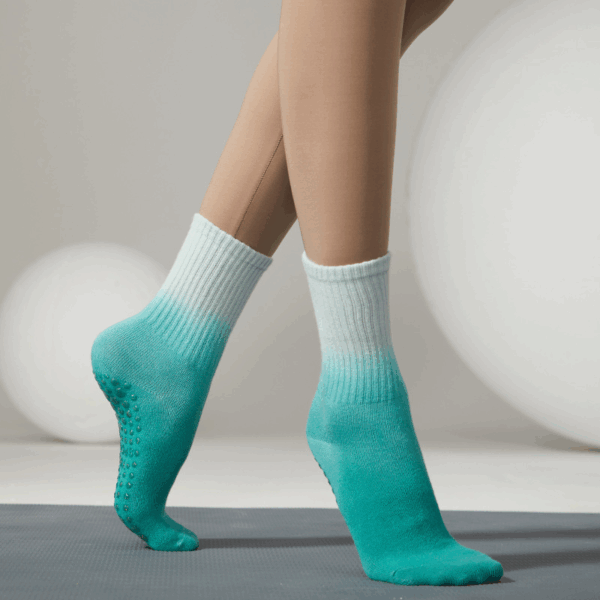 Women’s Anti-Slip Gradient Grip Socks – 1 or 3 Pairs – Breathable Cotton Socks for Yoga, Pilates & Home Fitness - Image 6
