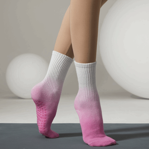 Women’s Anti-Slip Gradient Grip Socks – 1 or 3 Pairs – Breathable Cotton Socks for Yoga, Pilates & Home Fitness - Image 4