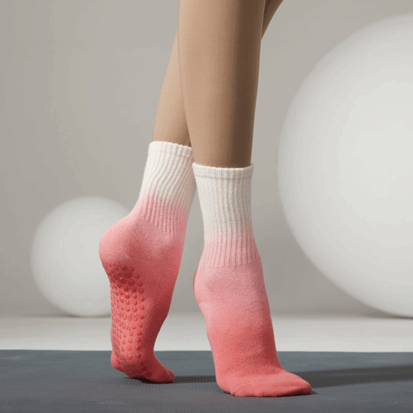 Women’s Anti-Slip Gradient Grip Socks – 1 or 3 Pairs – Breathable Cotton Socks for Yoga, Pilates & Home Fitness - Image 2