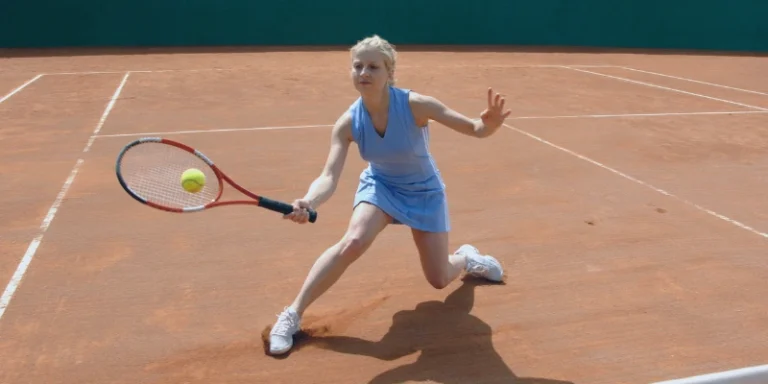 Read more about the article Why Tennis Players Should Wear Grip Socks for Better Footwork | Ultra Grip Socks