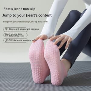 Non-Slip Socks for Seniors – Comfortable, Safe & One Size Fits All